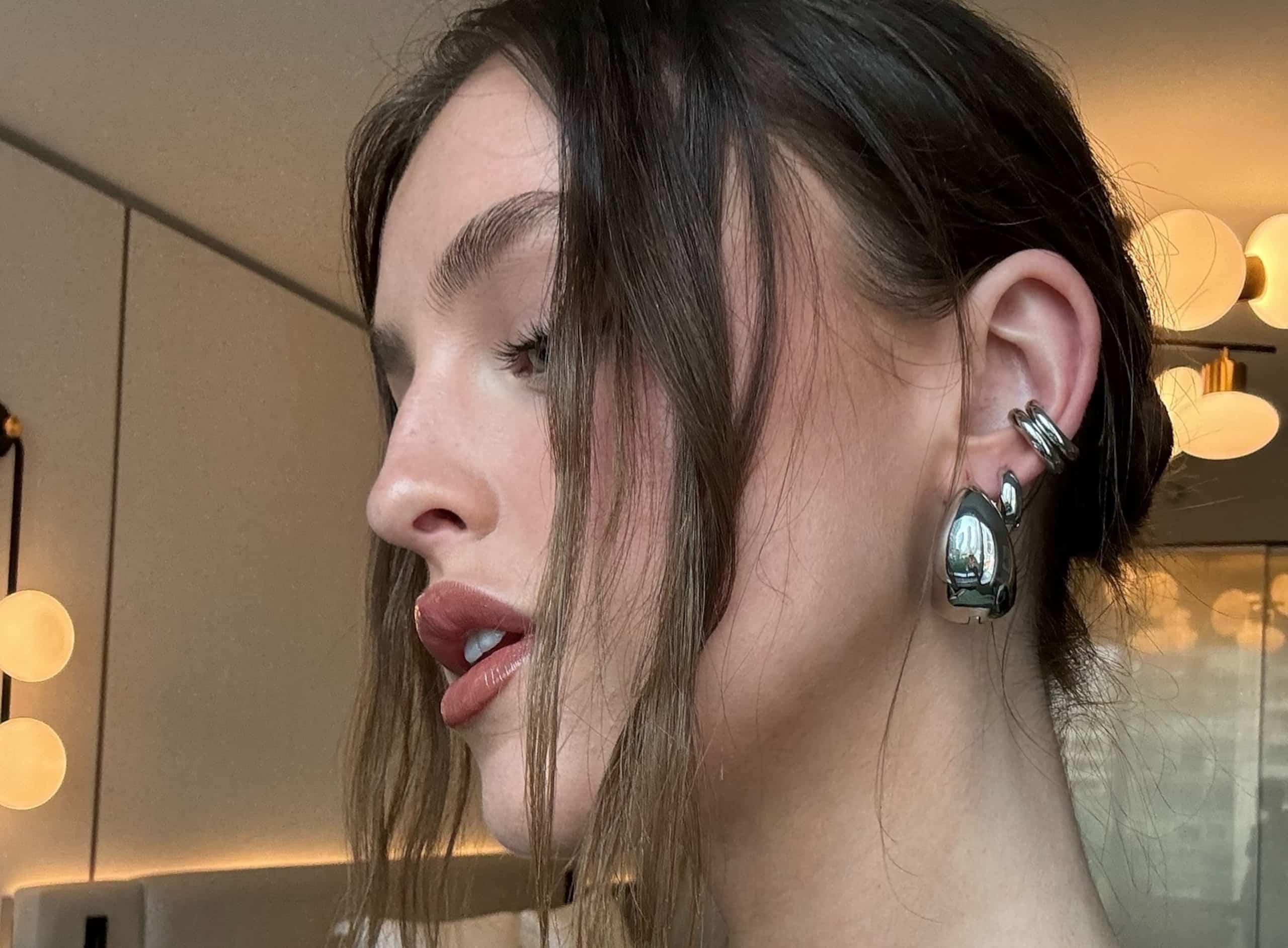 Voici où trouver ses boucles d'oreilles chouchous