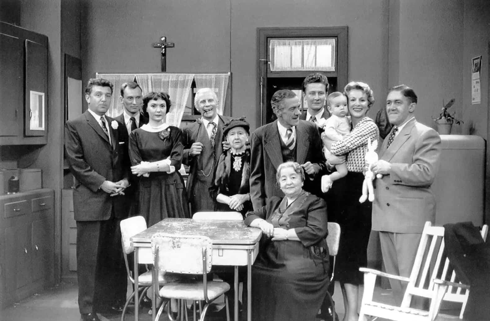 La famille Plouffe, avec Doris Lussier et Amanda Alarie.