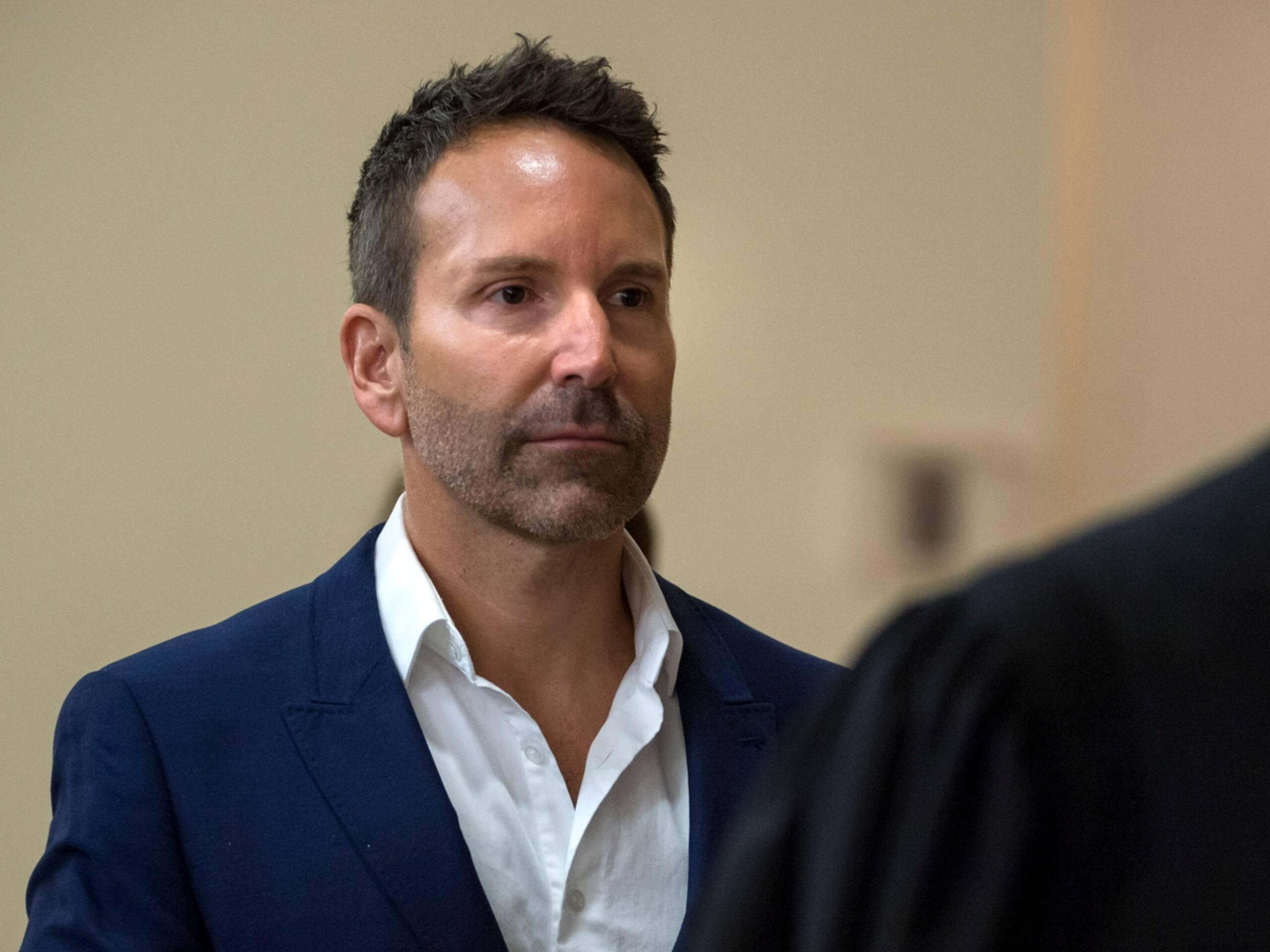 Éric Salvail est dans l'eau chaude