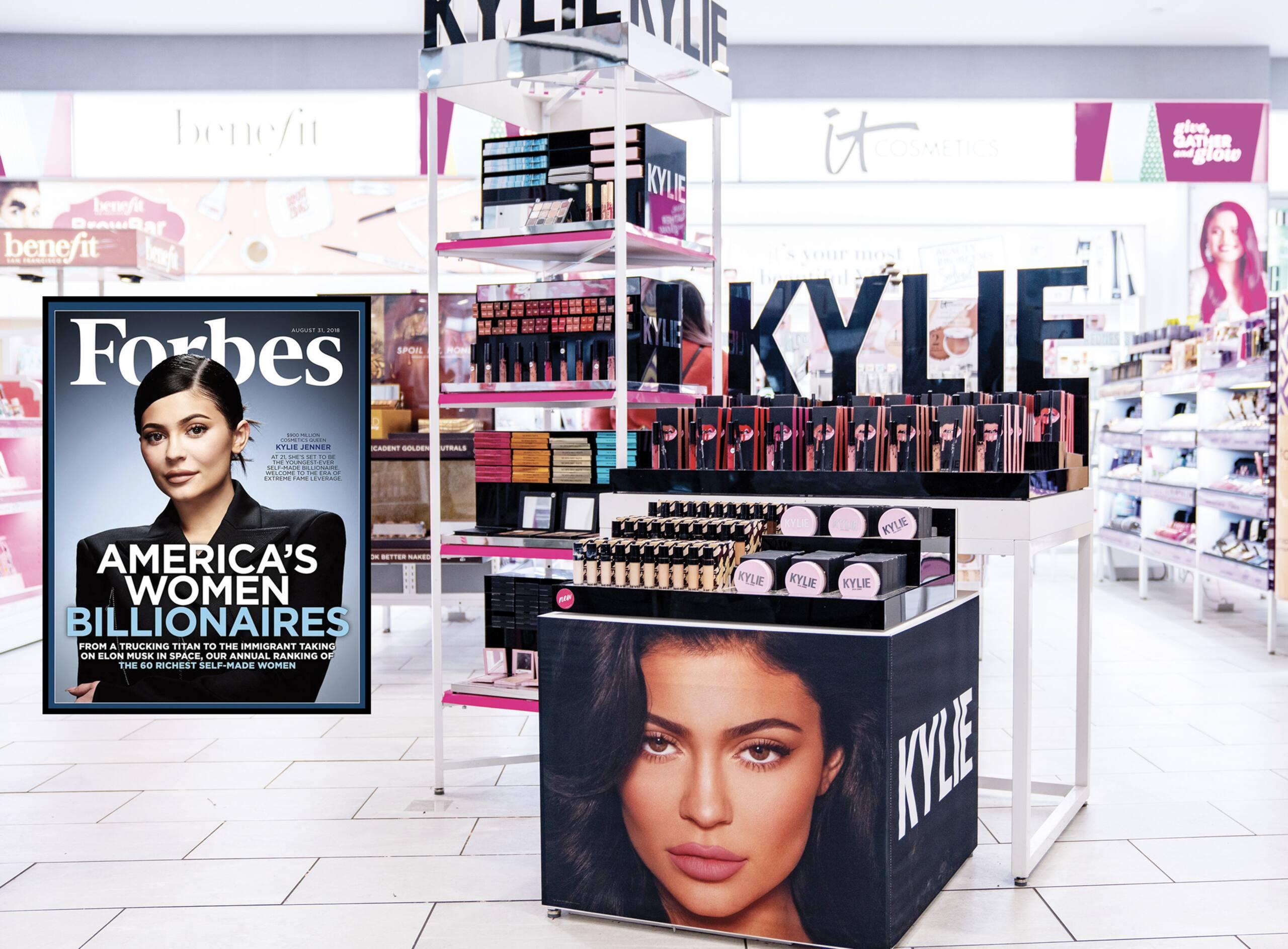 Kylie Jenner conserve son titre! 