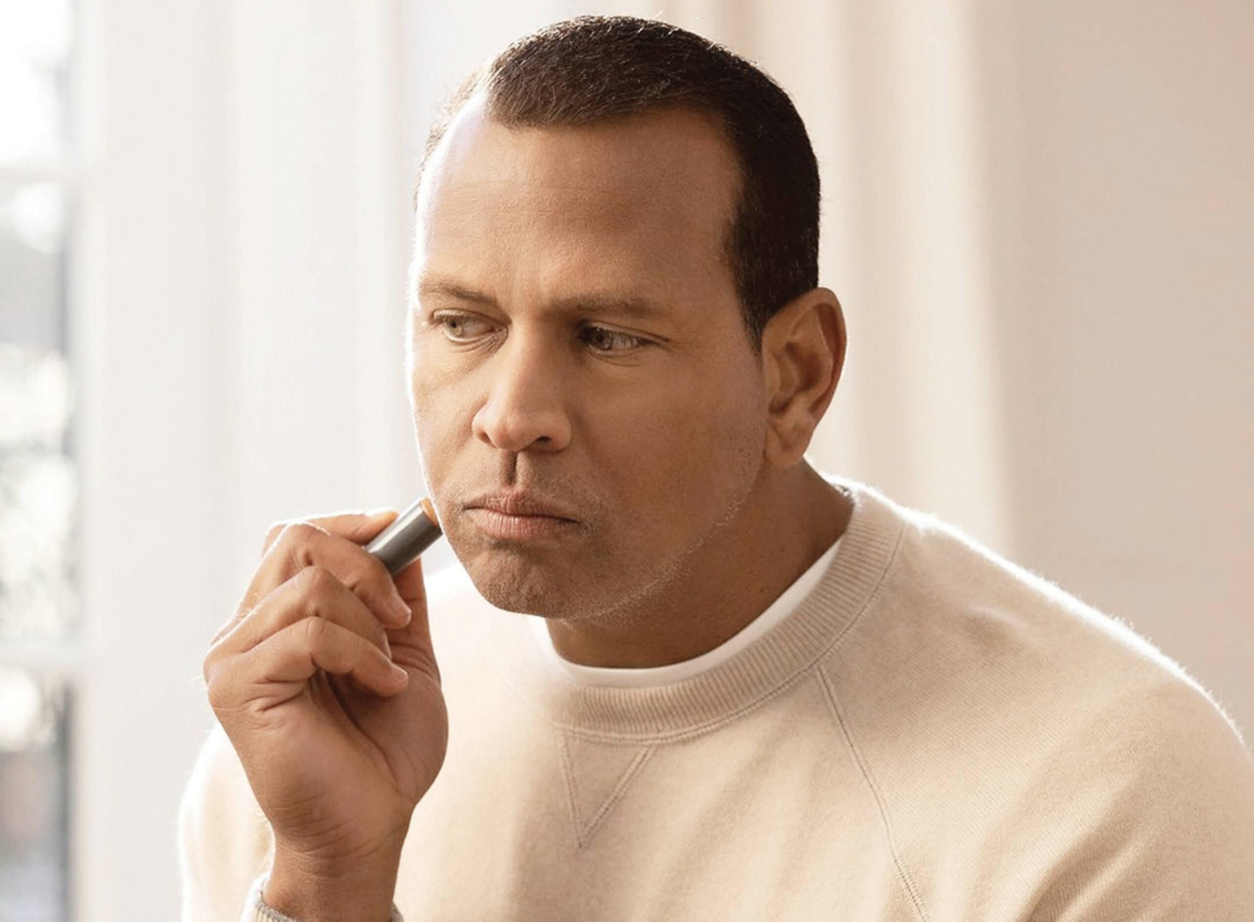 Alex Rodriguez se lance dans le maquillage