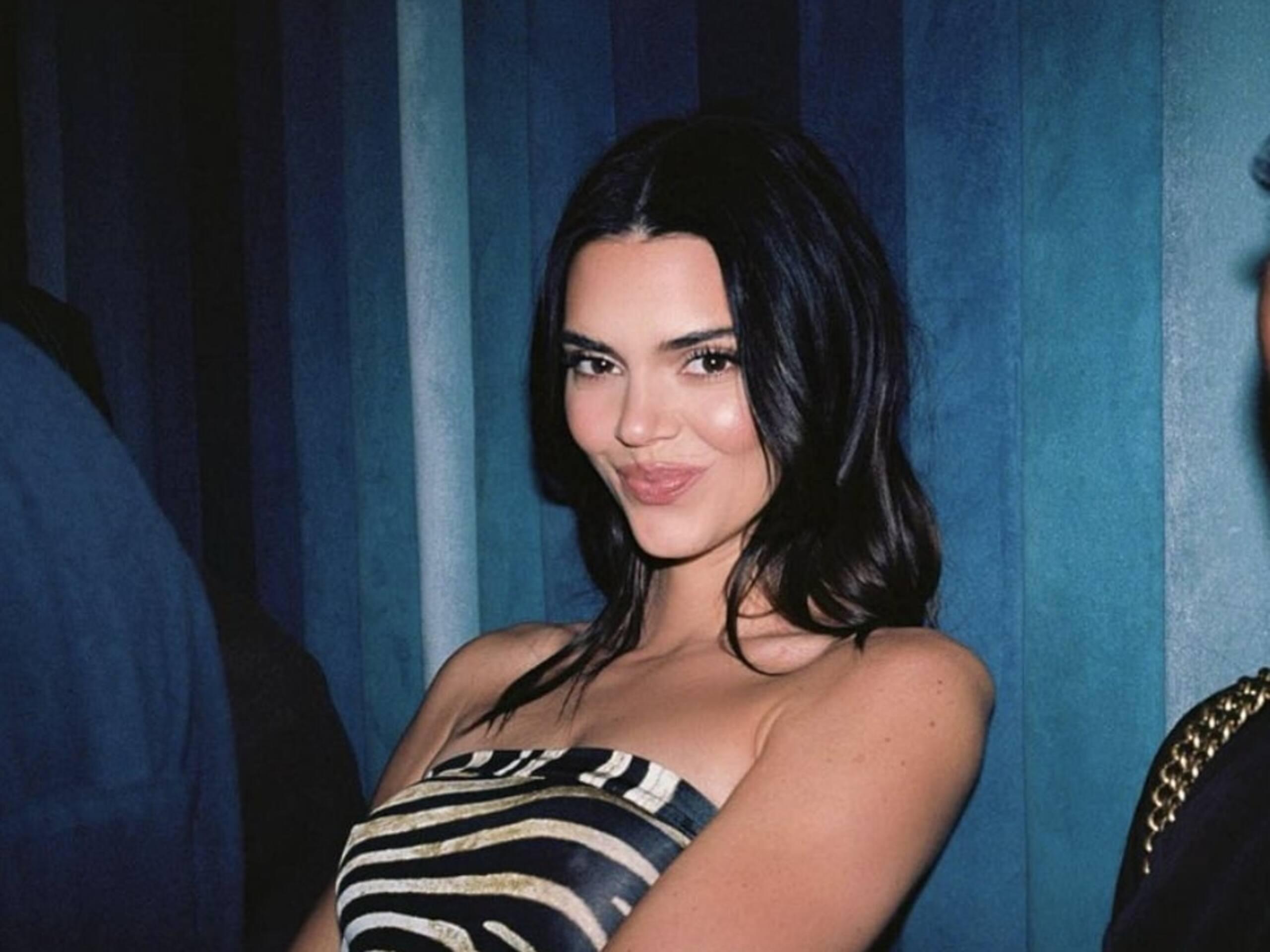 Kendall Jenner se dénude dans une série de selfies