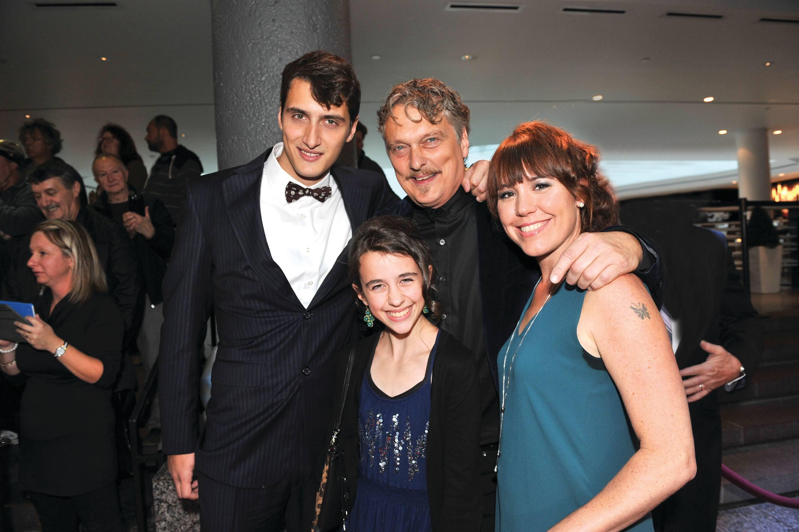 Au Gala des prix Gémeaux en 2014, avec le fils de Normand, Lancelot, et leur fille, Marguerite.