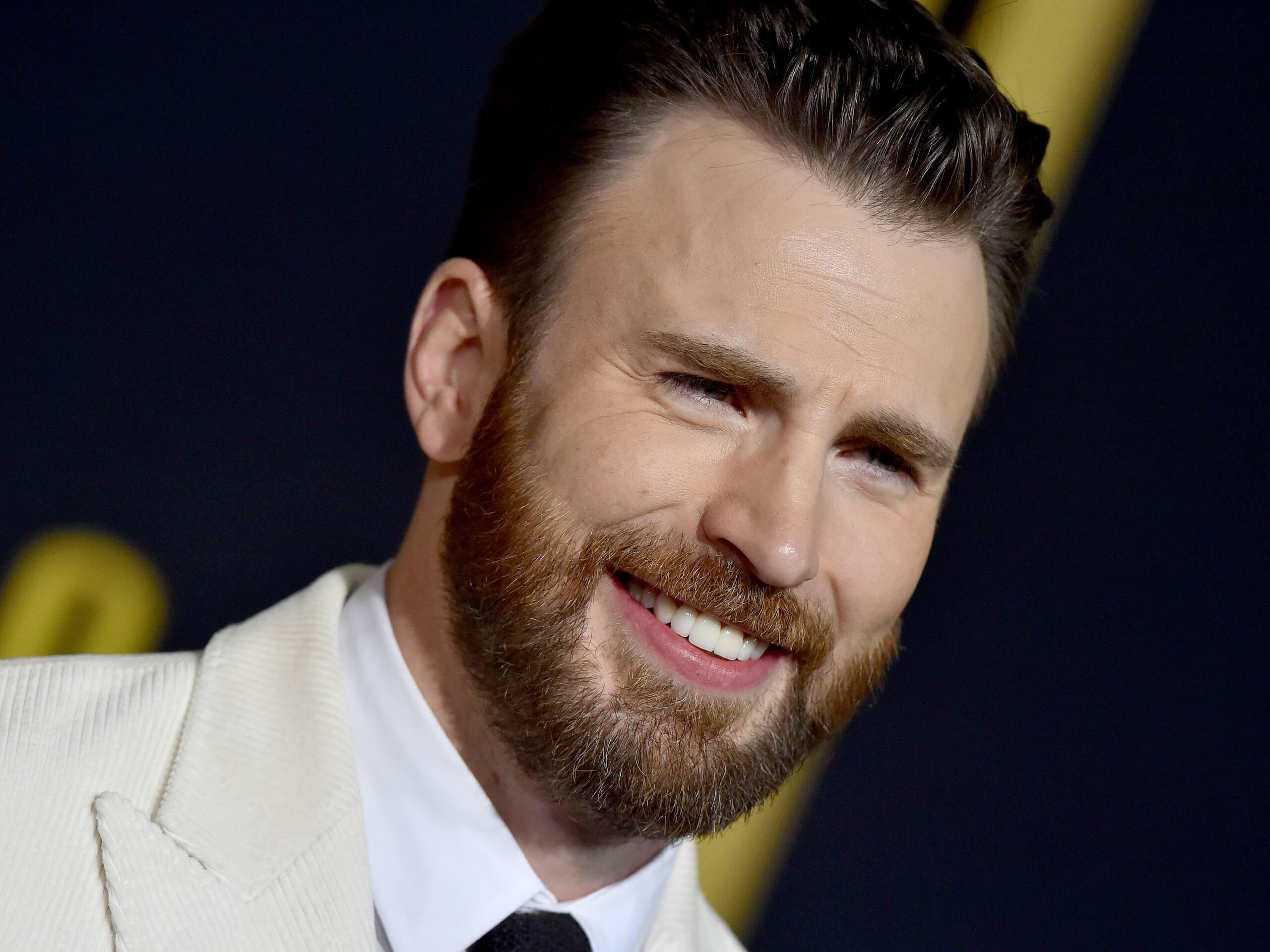 Chris Evans cause l'émoi sur les réseaux sociaux