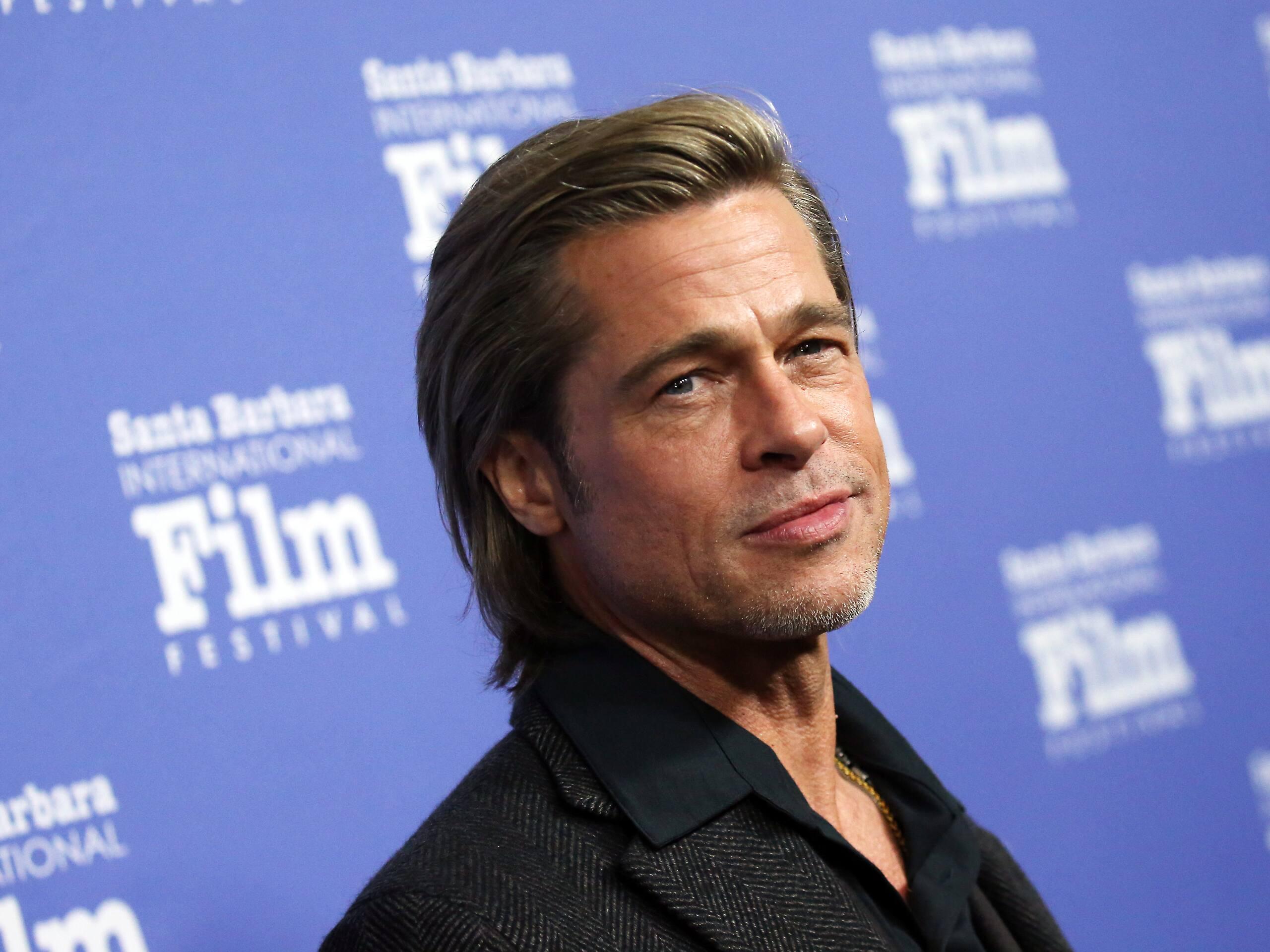 Brad Pitt serait en couple avec une femme mariée