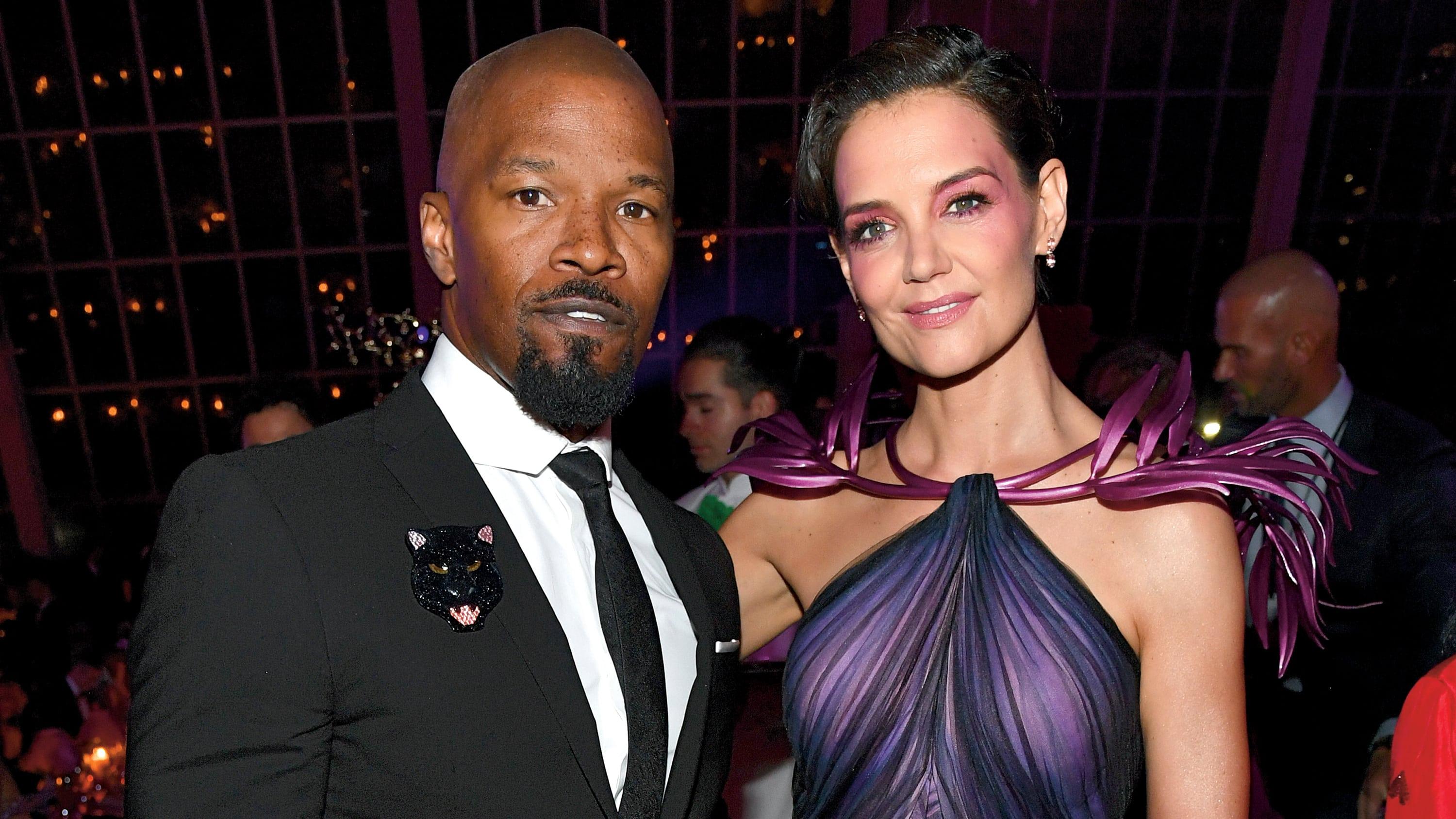 Il s’agit du premier petit ami officiel de Katie depuis sa rupture avec Jamie Foxx, en 2019.