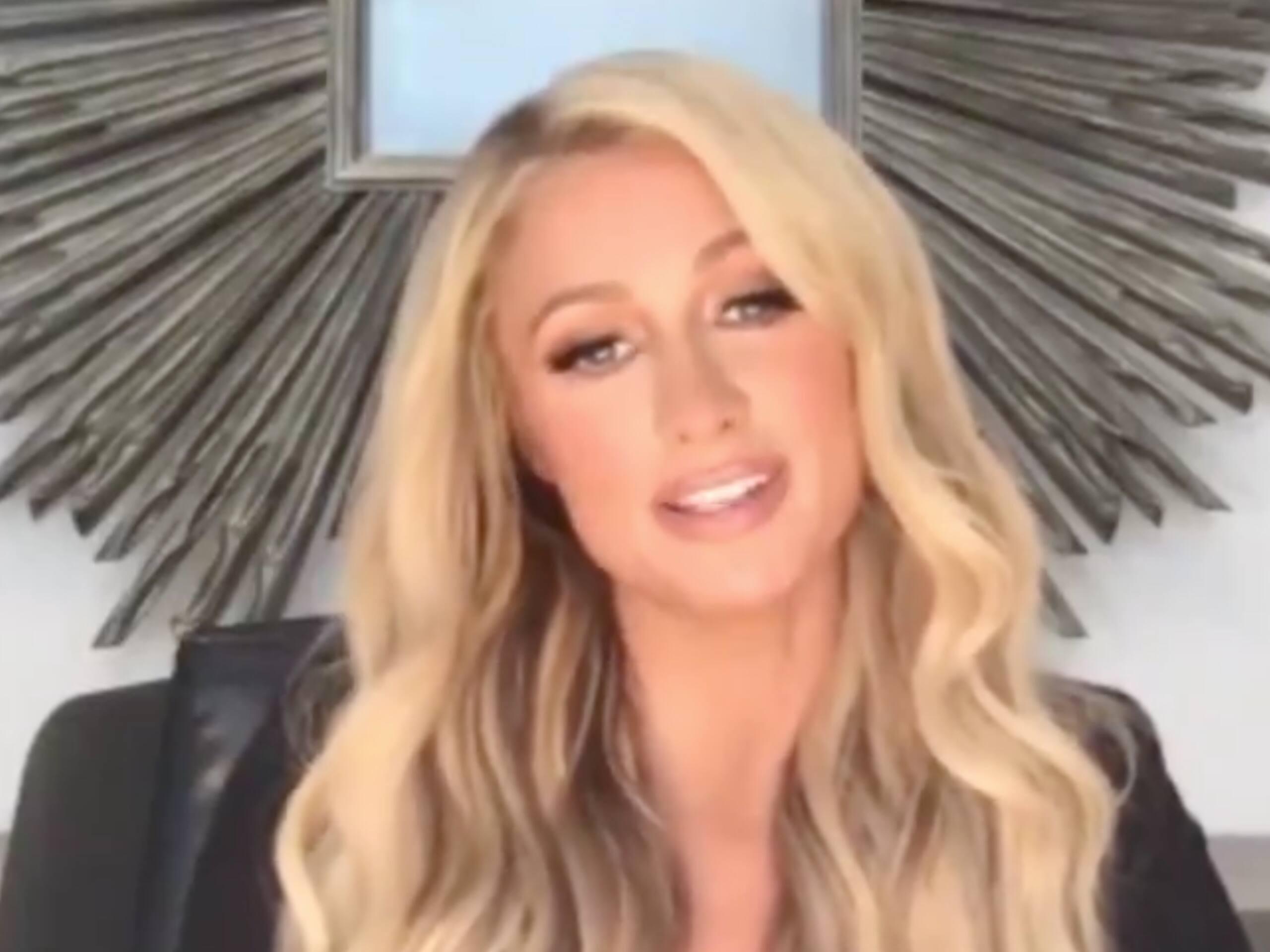 Paris Hilton utilise sa vraie voix en entrevue