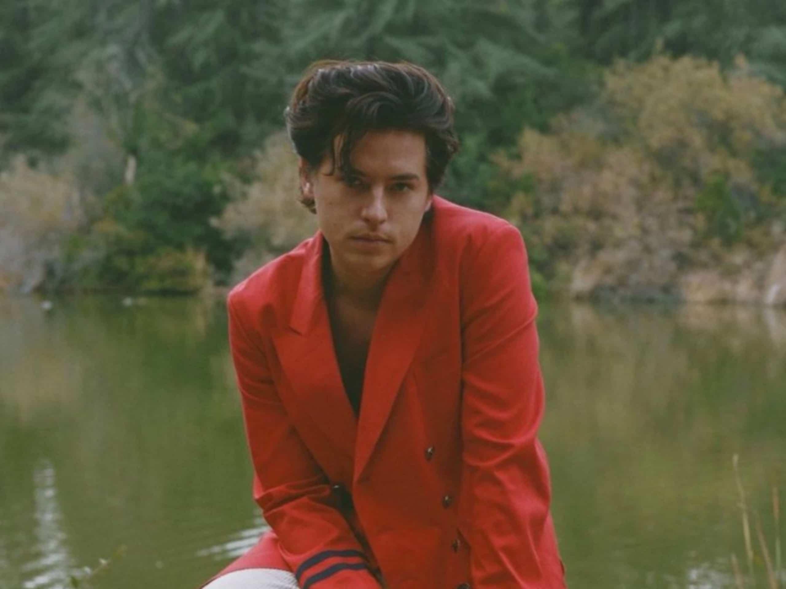 Cole Sprouse en couple avec cette Québécoise?