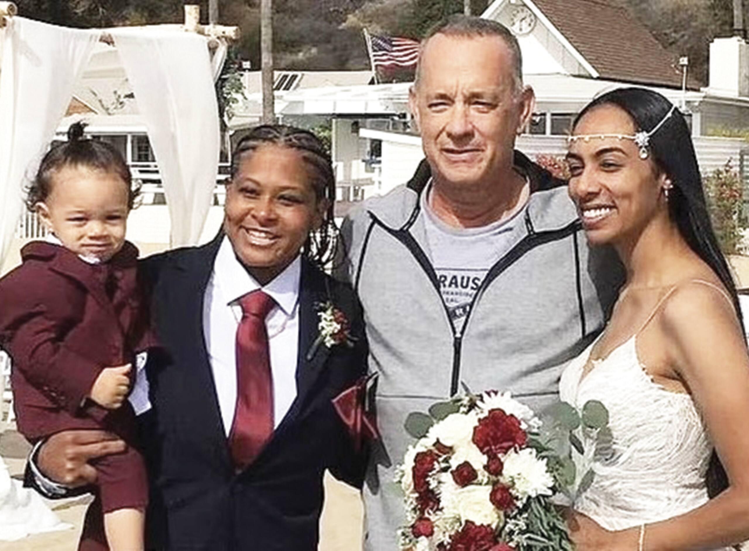 Tom Hanks s'invite dans un mariage