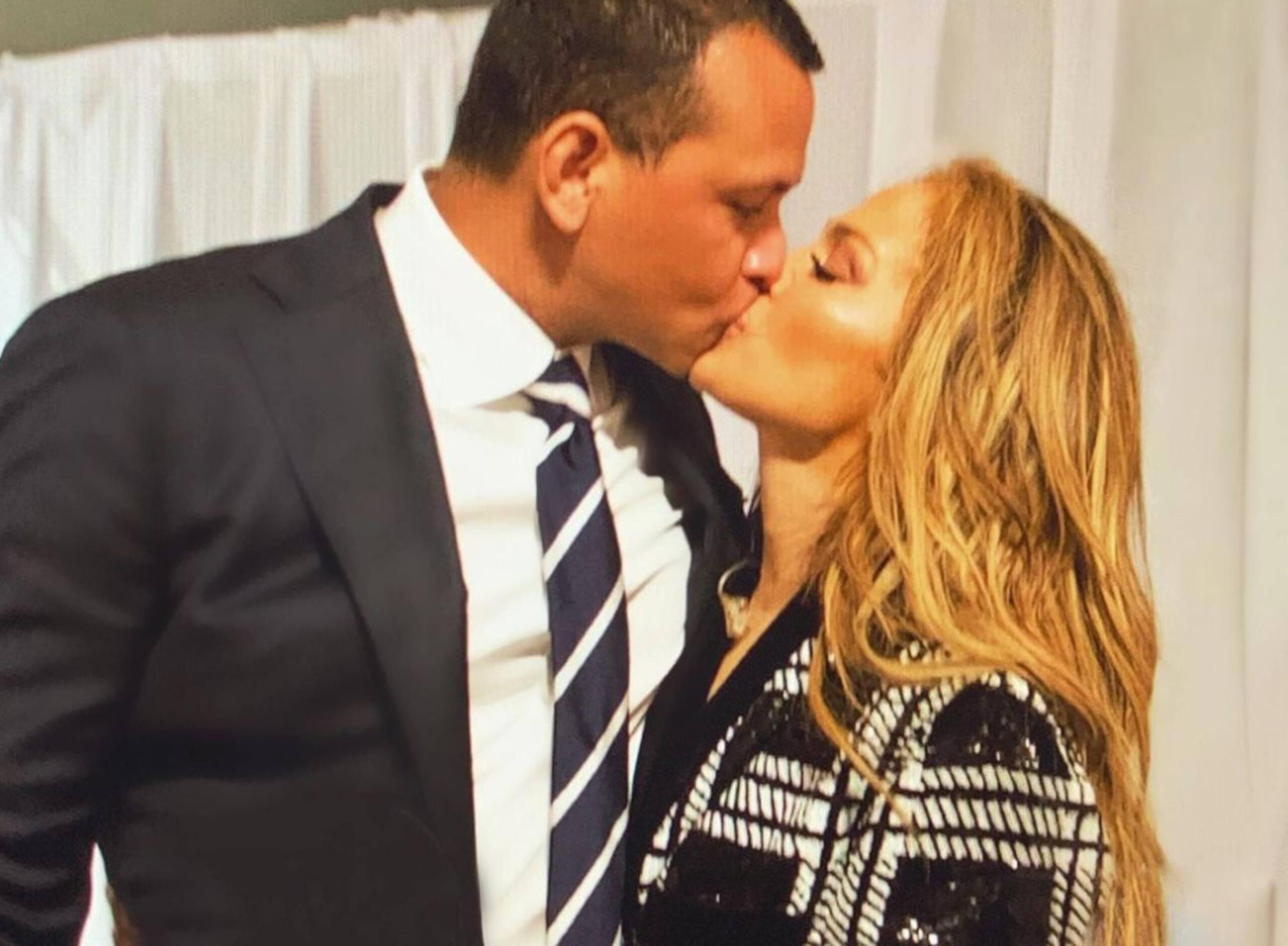 Jennifer Lopez et Alex Rodriguez nient les rumeurs