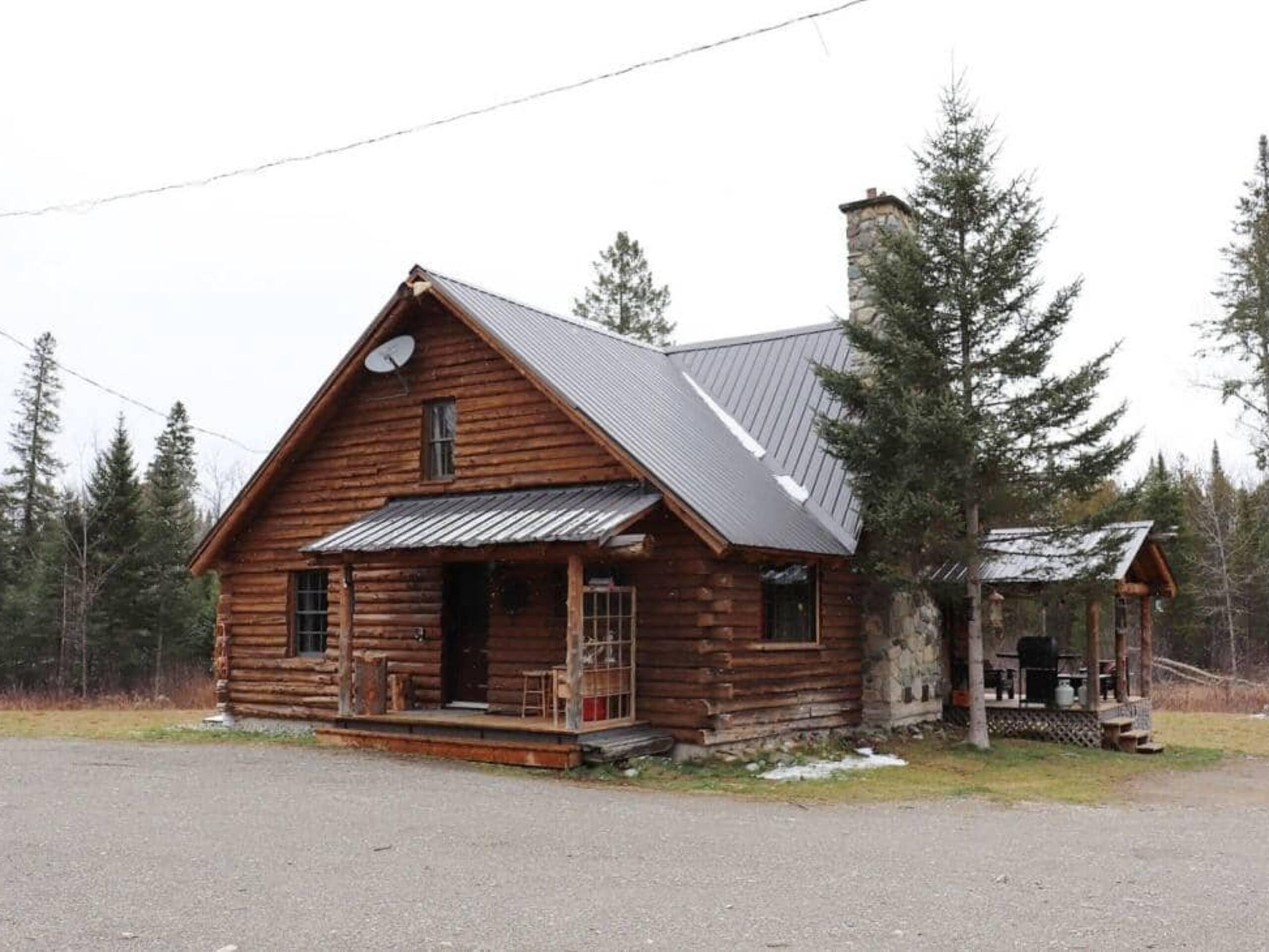 Peter MacLeod vend son chalet rustique