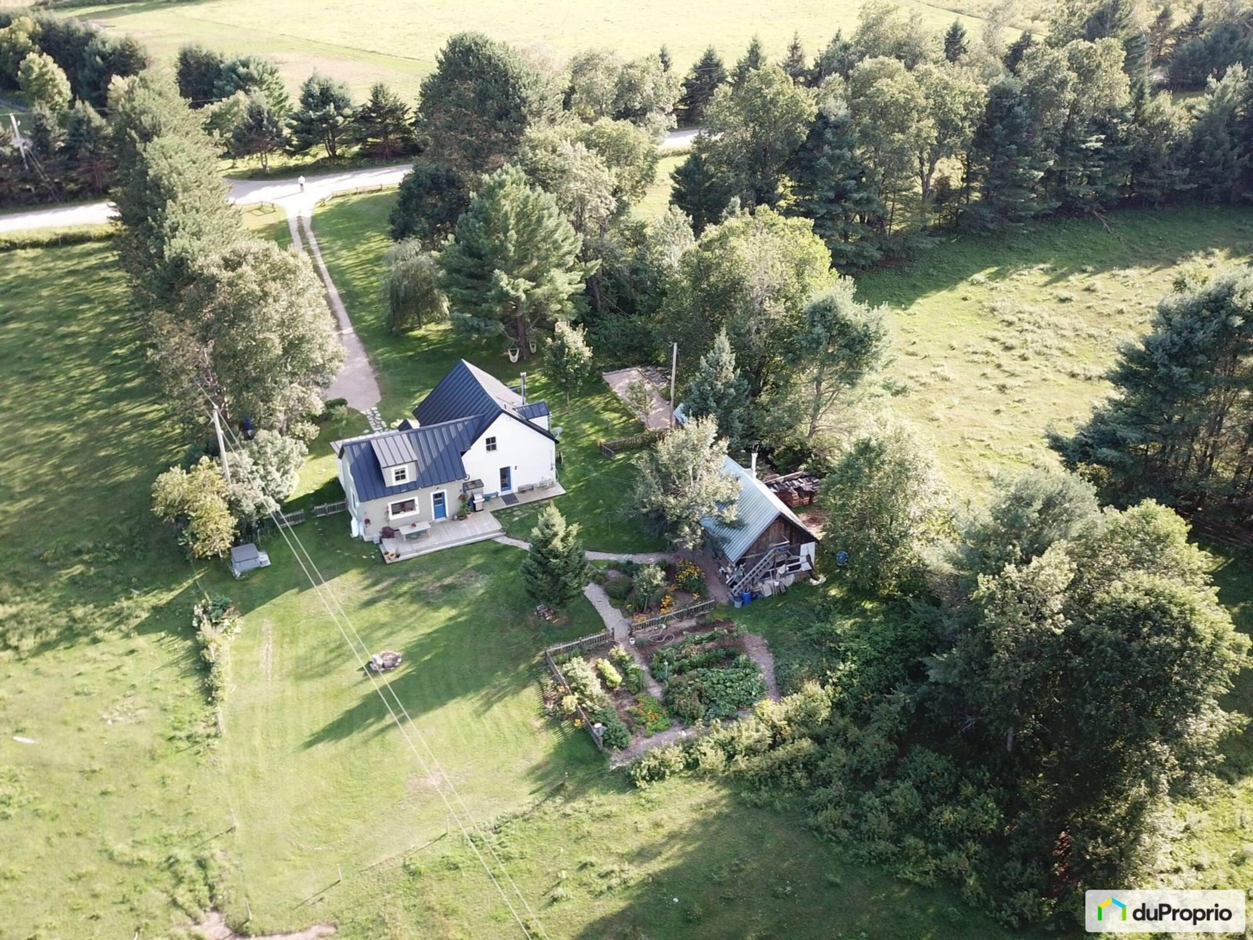 Stéphanie Boulay vend sa maison ancestrale