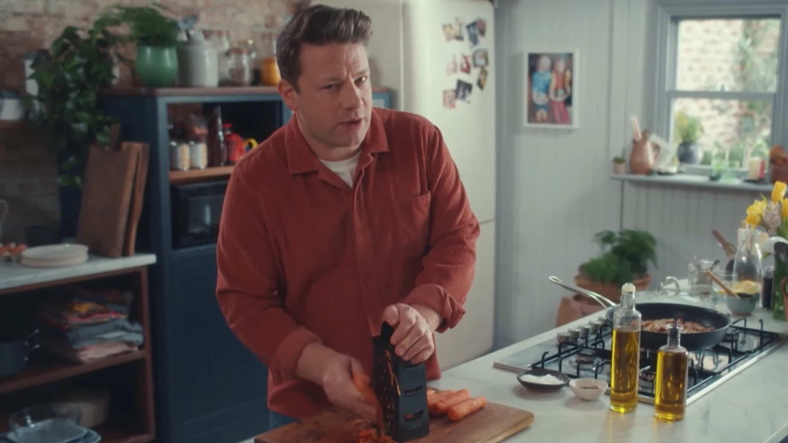 Jamie Oliver : Recettes à petits prix -  Saison 1